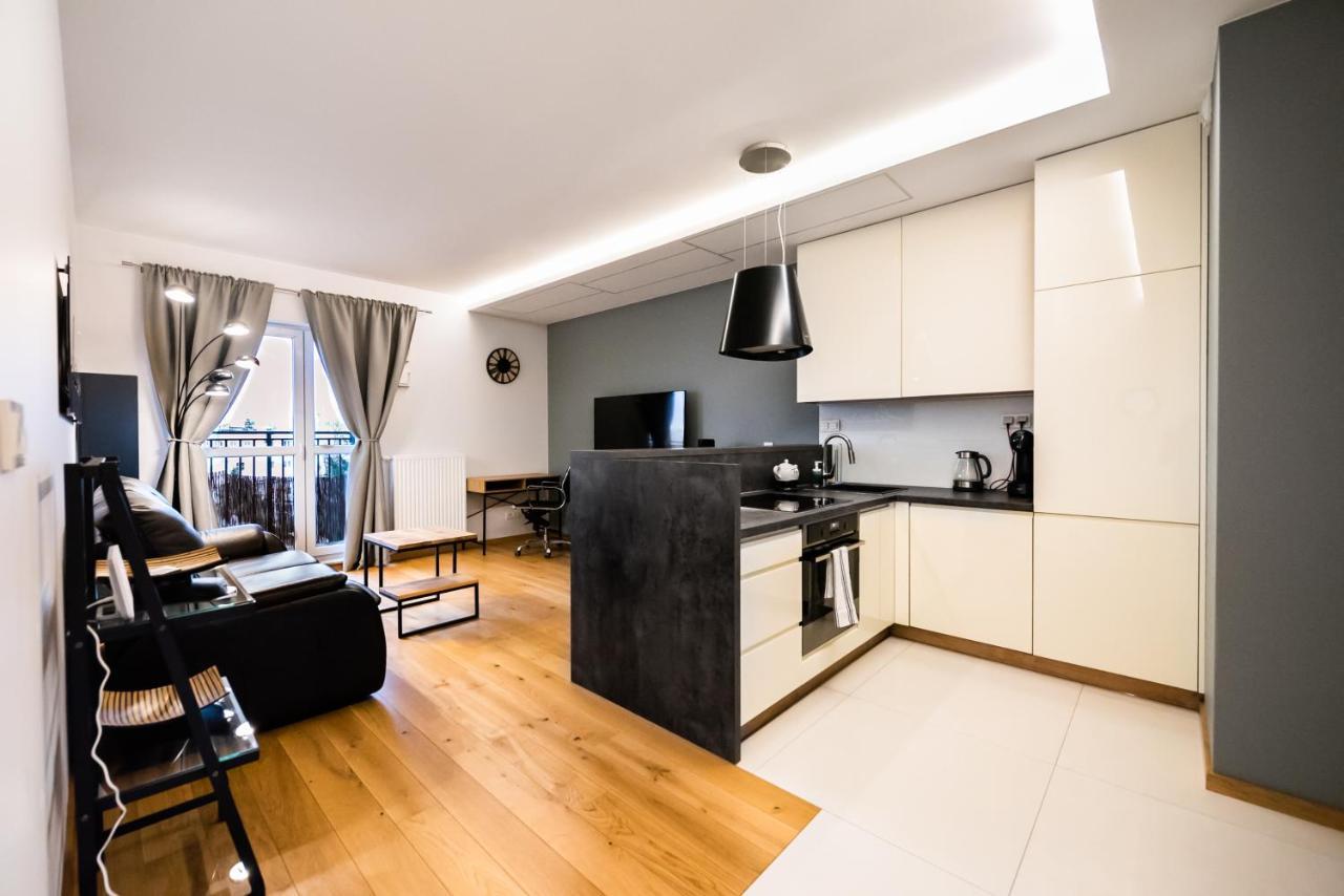 Bakalarska Modern Apartment 华沙 外观 照片