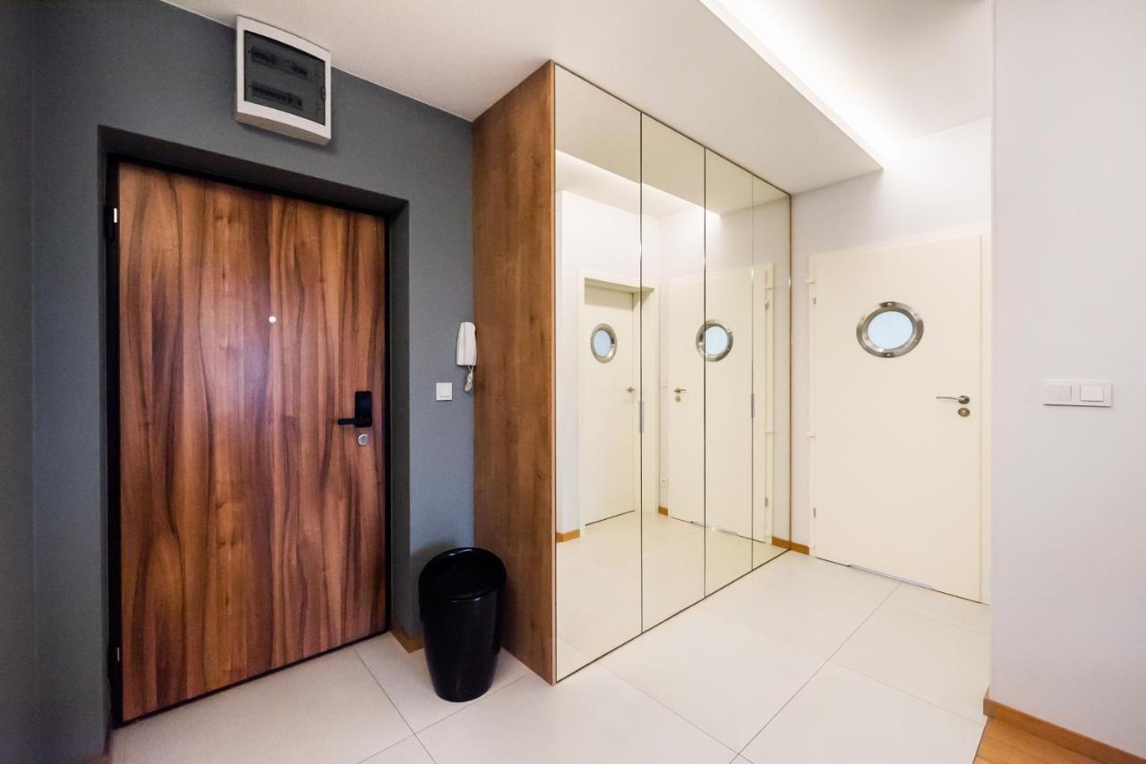 Bakalarska Modern Apartment 华沙 外观 照片